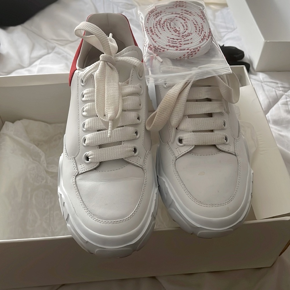 Authentic alexander McQueen